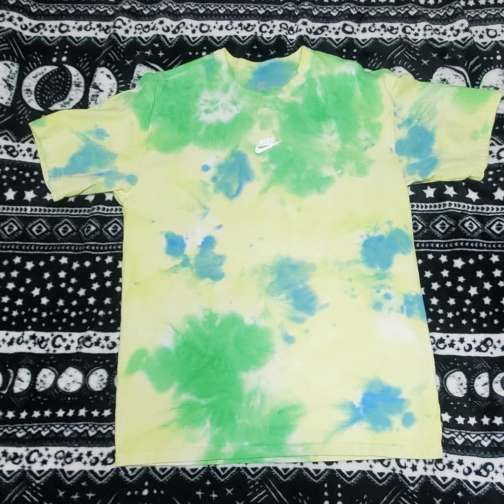 Nike Tie-Dye T-Shirt - Green and Blue